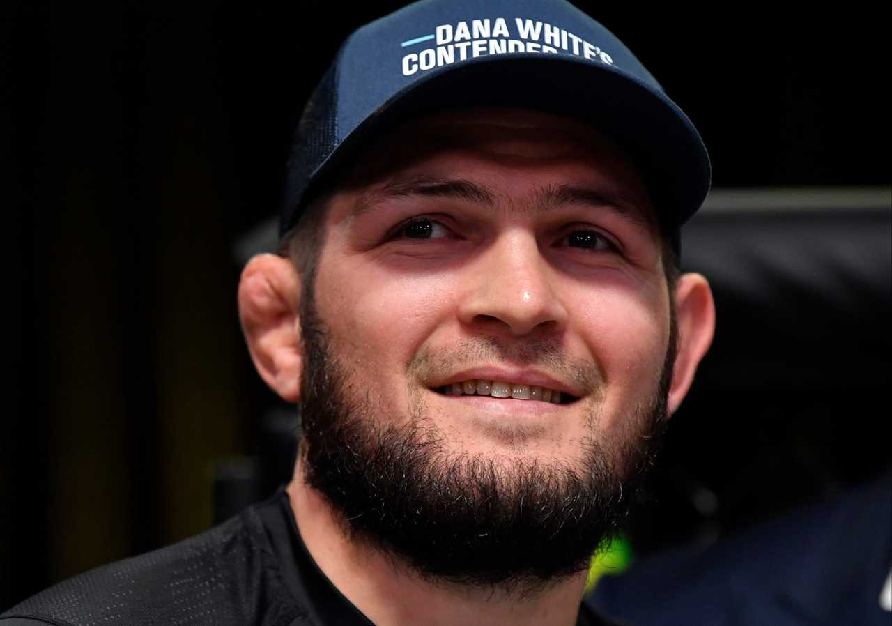 Khabib, UFC legend, says Tyson Fury the best boxer in the World and urges Joshua to beat Usyk.