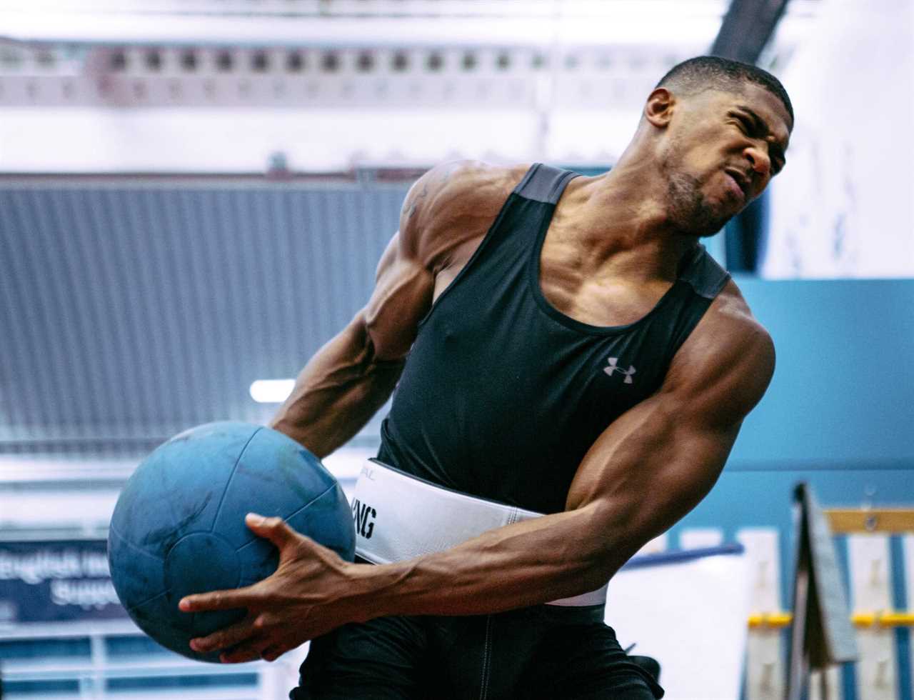 Watch Anthony Joshua demonstrate his immense power while training for Oleksandr Uzyk fight