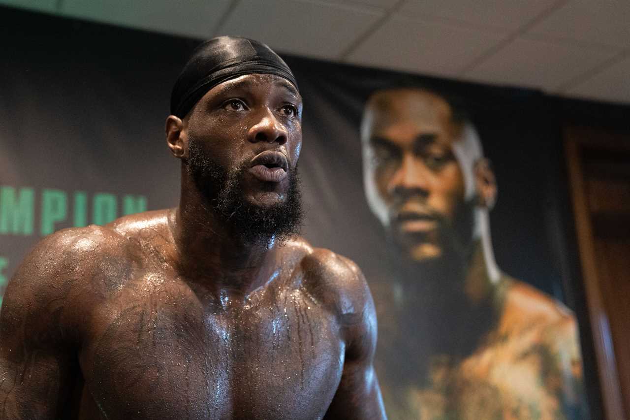 Tyson Fury writes to Deontay Wilder, a message for big sausage. He returns to the gym to train after the coronavirus scare.