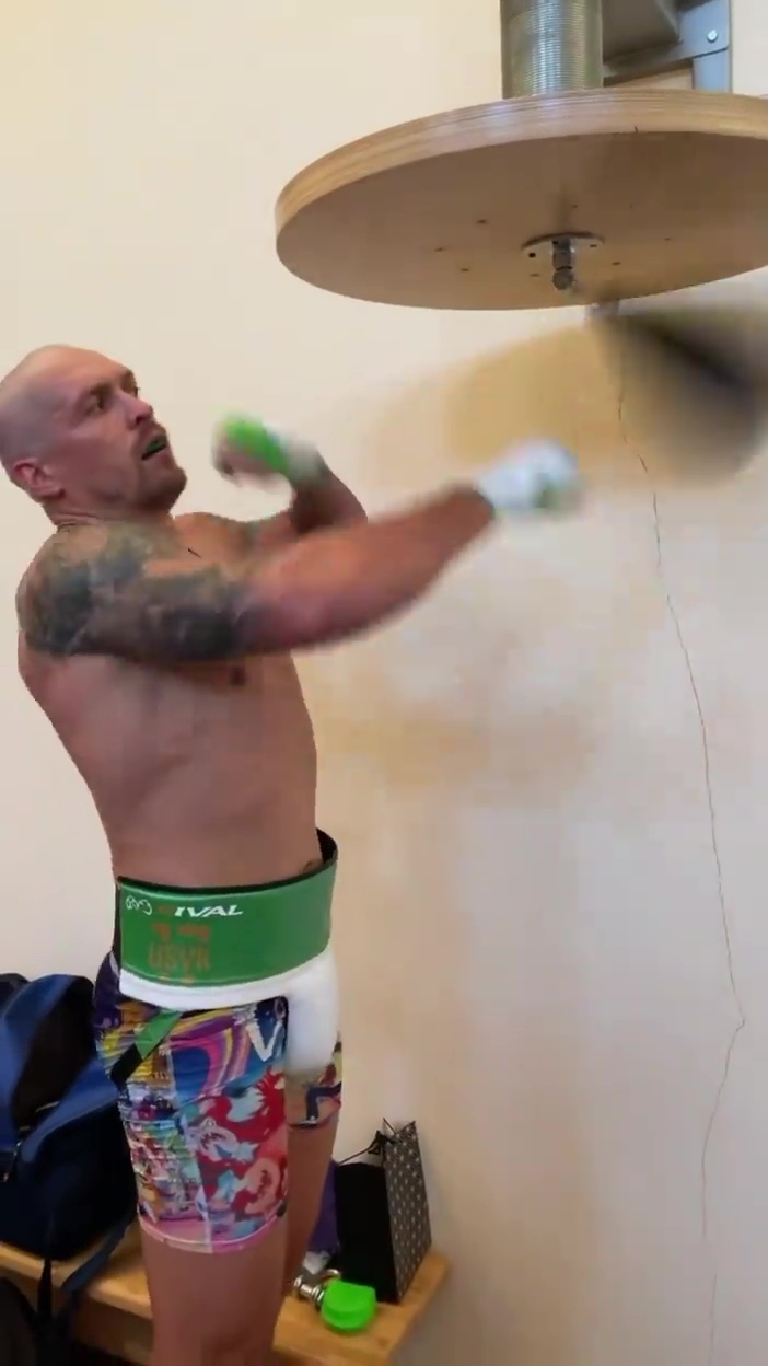 Hearn says Usyk will never be a full-fledged heavyweight despite his dramatic transformation for the Anthony Joshua bout.