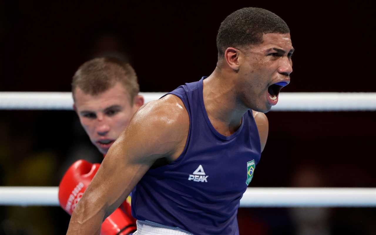 Brazilian Hebert Sousa wins Olympic gold after coming from behind. In the final minutes, Oleksandr Khyzhniak's dramatic KO saves the day