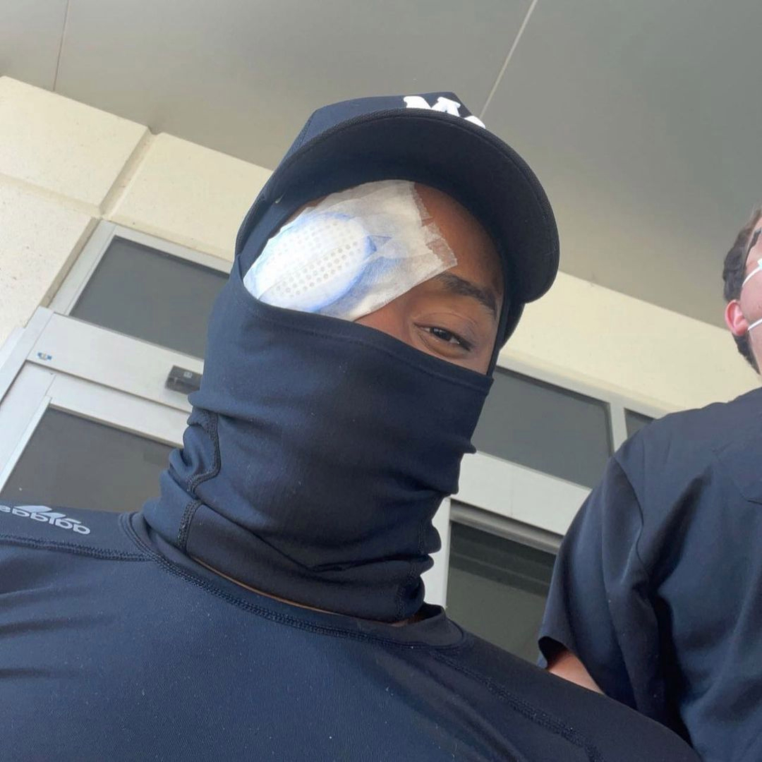 Errol Spence Jr. has successfully performed emergency surgery to repair a damaged retina. He is left with a bandage covering his eyes.