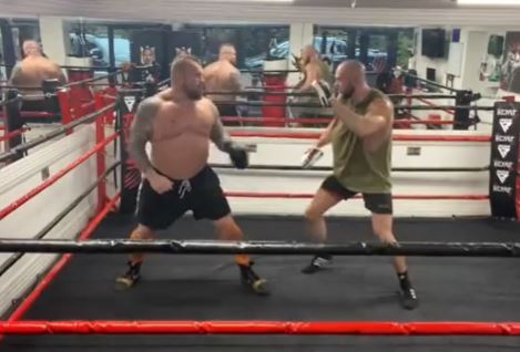 Three weeks after undergoing bicep reattachment surgery, Eddie Hall trains with only his left hand.