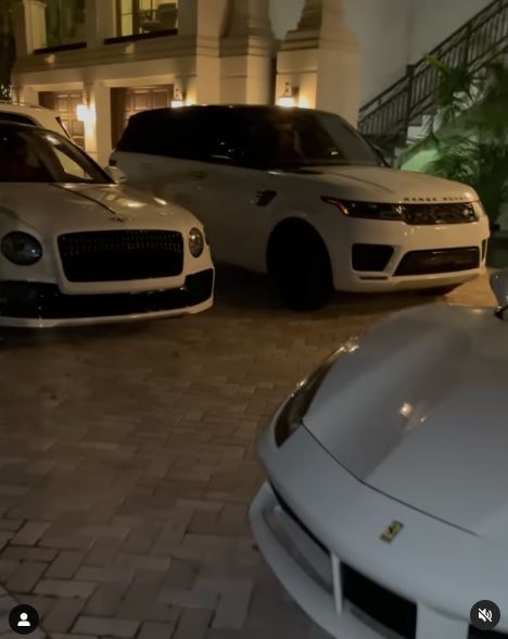 Floyd Mayweather, boxing legend, adds to PS20m's car collection with SEVEEN new motors - including Lamborghini and Ferrari.