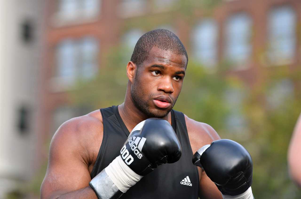 Jake Paul, Tommy Fury and Co practice in the street while boxing stars train for fights at star-studded live PPVs this weekend