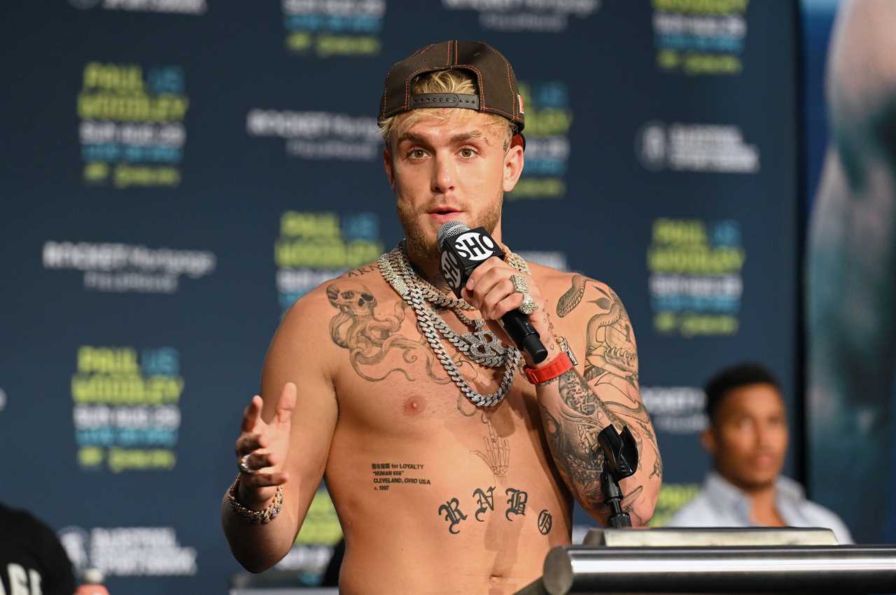 Oscar De La Hoya believes Jake Paul can be WORLD CHAMPION. He backs YouTuber to change boxing.