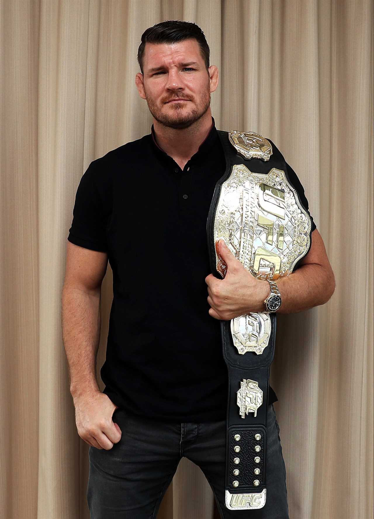 UFC legend Michael Bisping invites Jake Paul to fight, and claims that it will be the 'easiest sparring sessions of my life'