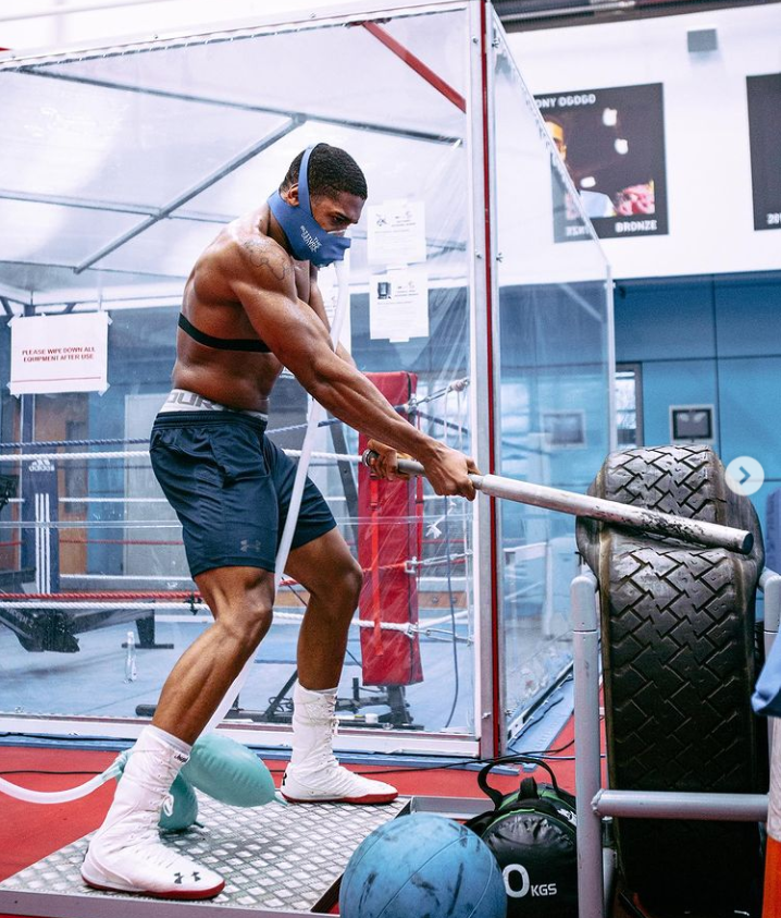 Anthony Joshua's coach shares his secret to body transformation: The champ gives up weight lifting in order to fight Oleksandr Usyk