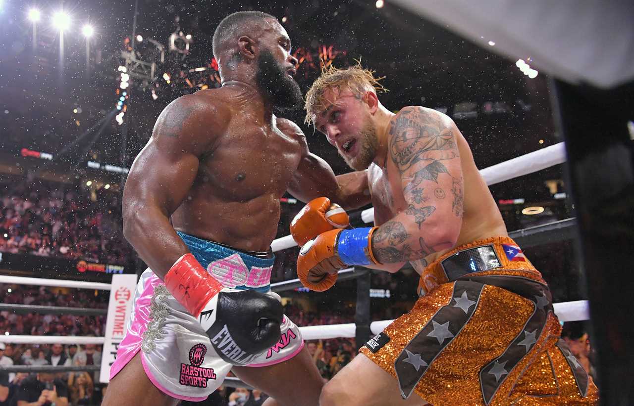 Mike Tyson is not in agreement with Floyd Mayweather's Jake Paul vs Tyron woodley fight and insists that YouTuber is a worthy winner