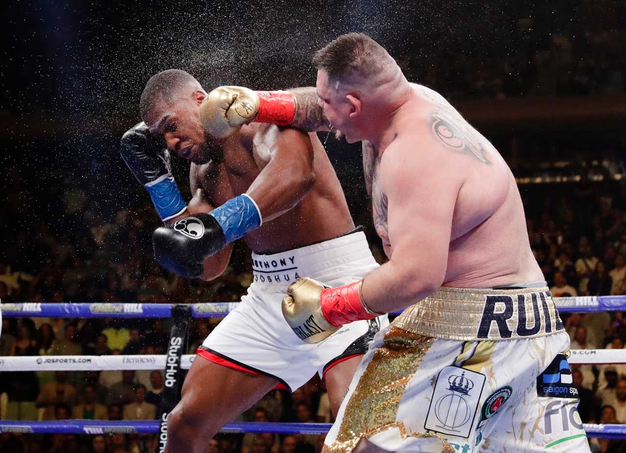 Hearn recollects feeling like a f***ing tosser at Ruiz's loss to AJ and believes it helped him prepare for Warrington's return.