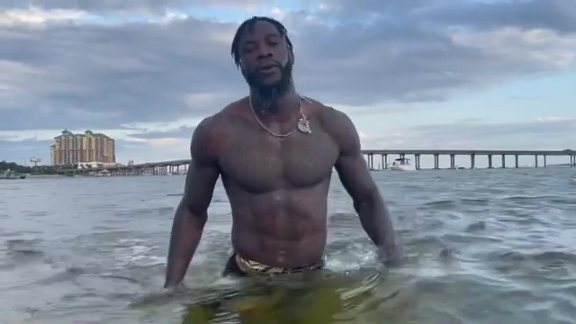 As he continues training for Tyson Fury, Deontay Wilder appears out of water in a slow-motion clip.