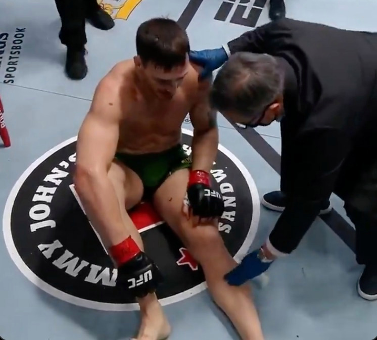 Khalil Rountree's bulls ***' oblique kick that UFC fighters want to ban after injuring Bukauskas