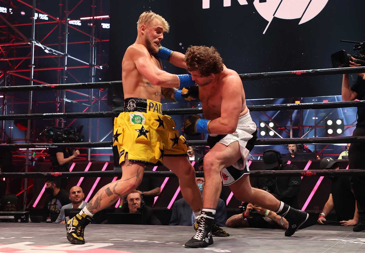 After beating Tyron Woodley, Ben Askren, an ex-UFC star, extends an olive branch to Jake Paul.