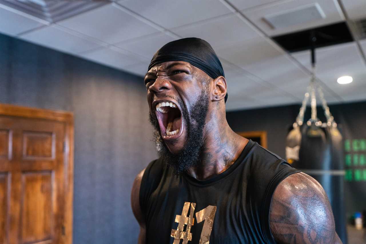 As the Tyson Fury trilogy approaches, Deontay Wilder smashed pads at Alabama training camp for 12 rounds.