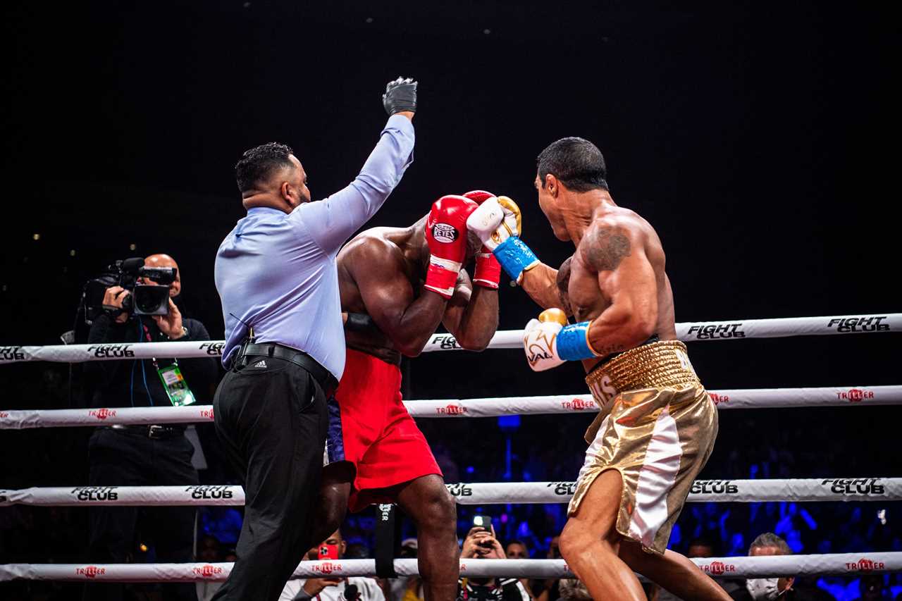 Evander Holyfield (58) claims that Vitor Belfort's stoppage was a 'bad call' and criticizes referee for ending fight that quickly.
