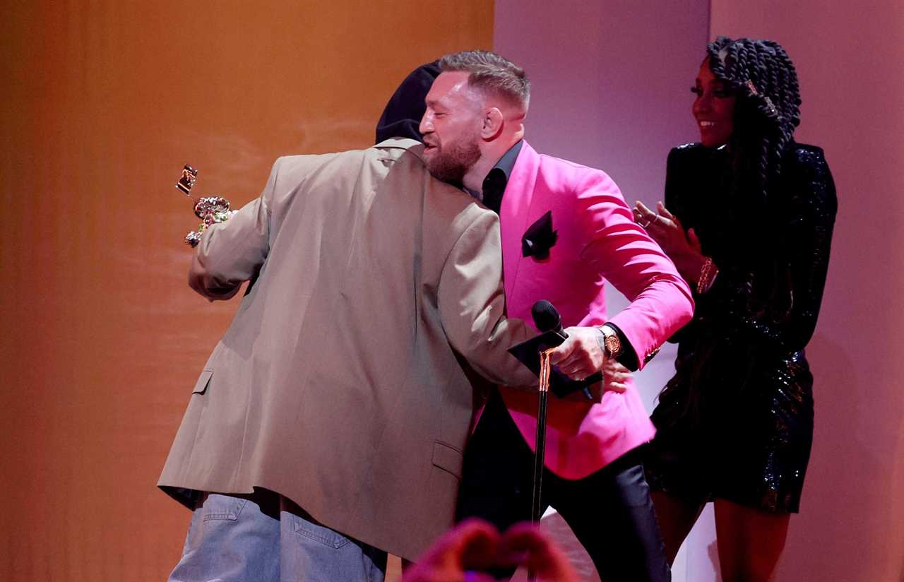 Justin Bieber suggests Conor McGregor to venge UFC 264's loss following his Irishman MTV award
