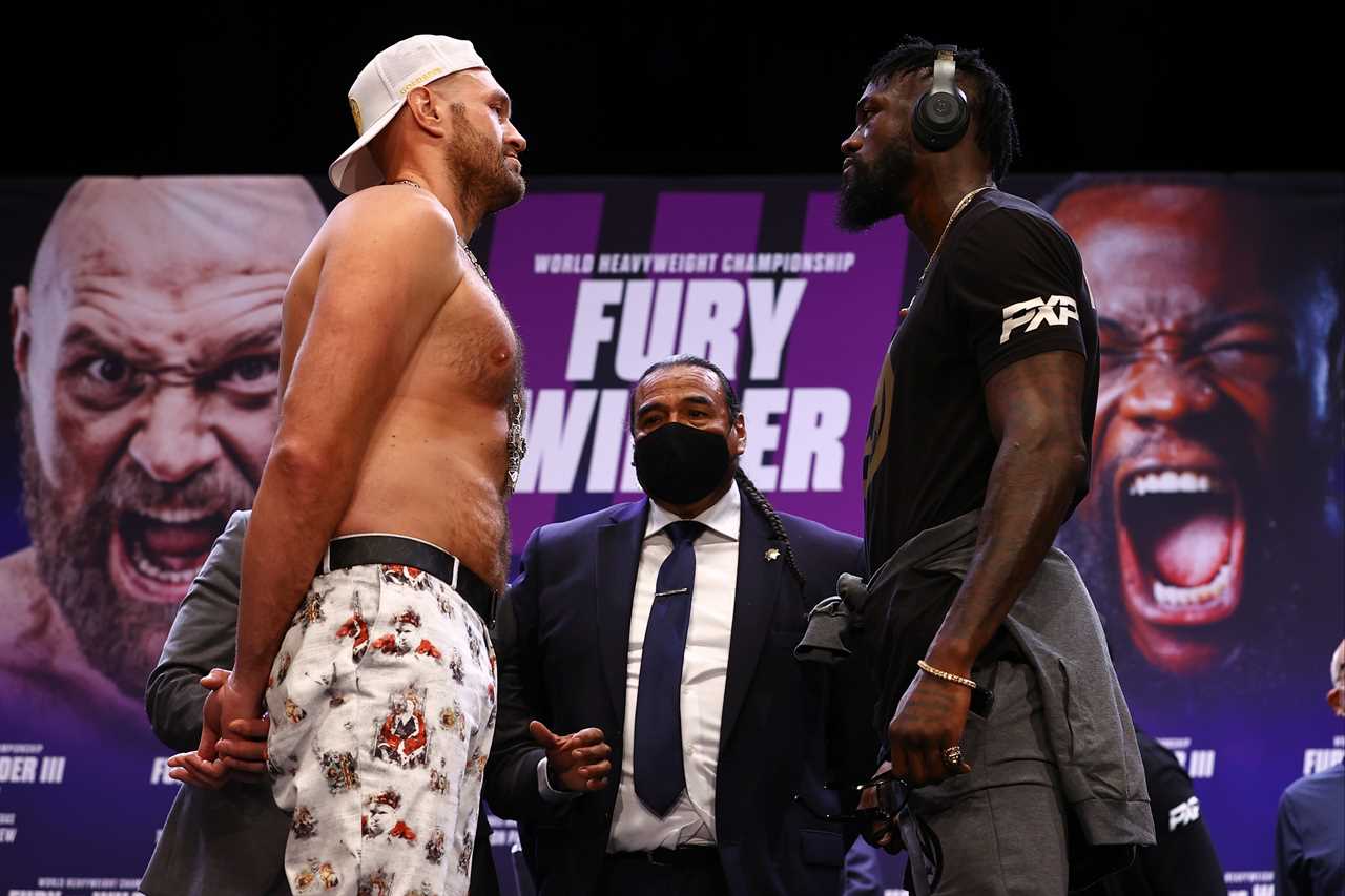 Deontay Wester wants his full fight purse in the event Tyson Fury withdraws from a rescheduled trilogy bout