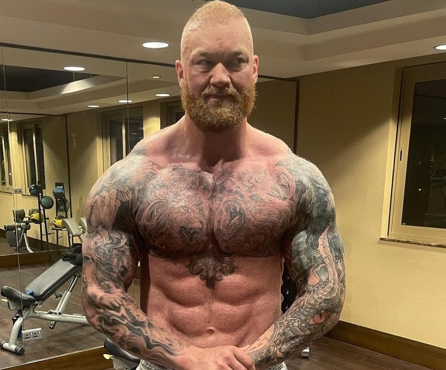 Hafthor's body transformation is amazing as he loses NINE stone in front of the Devon Larratt fight