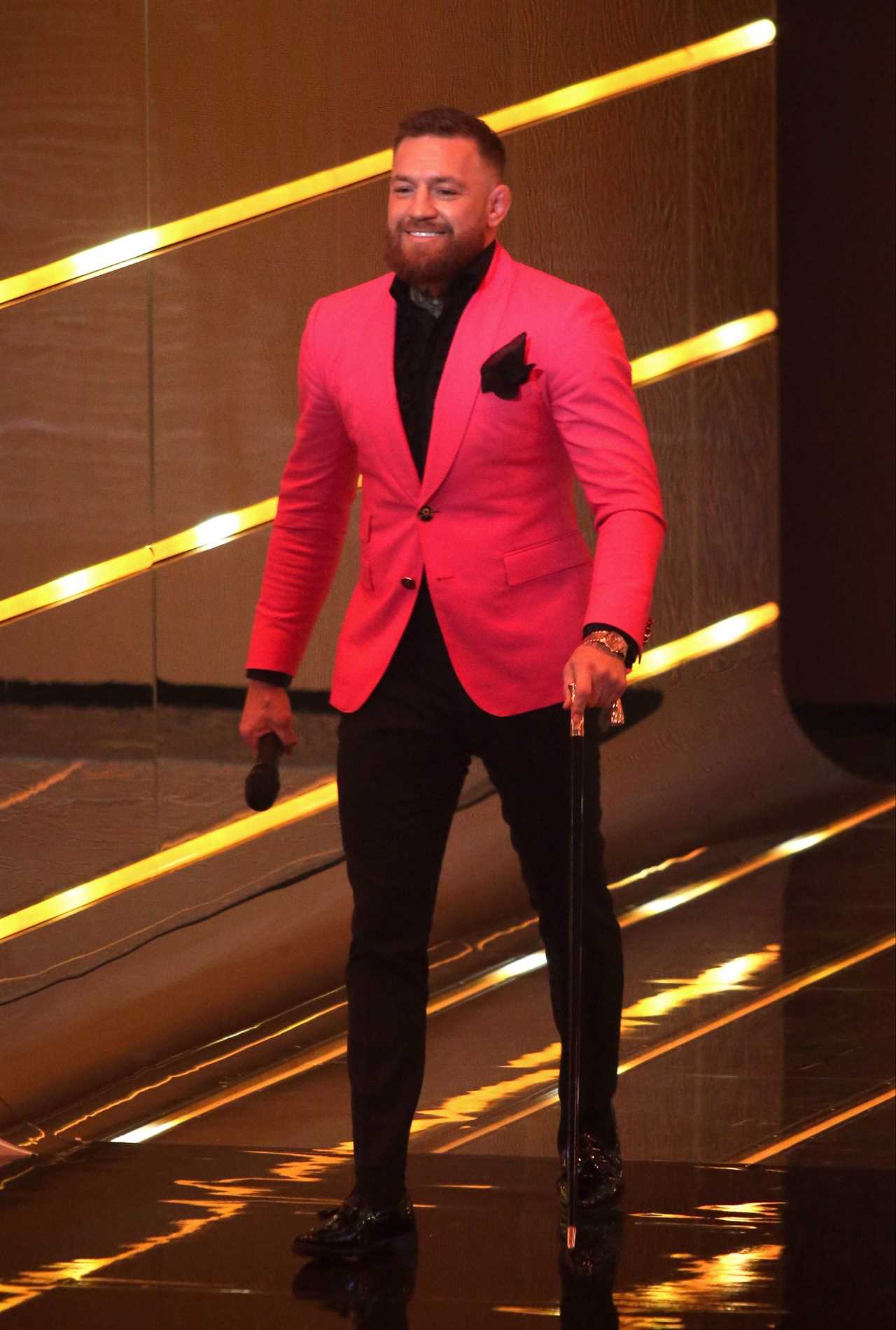 Conor McGregor will continue his recovery from a leg injury in Ireland. UFC star said that he felt like he could kick right now.