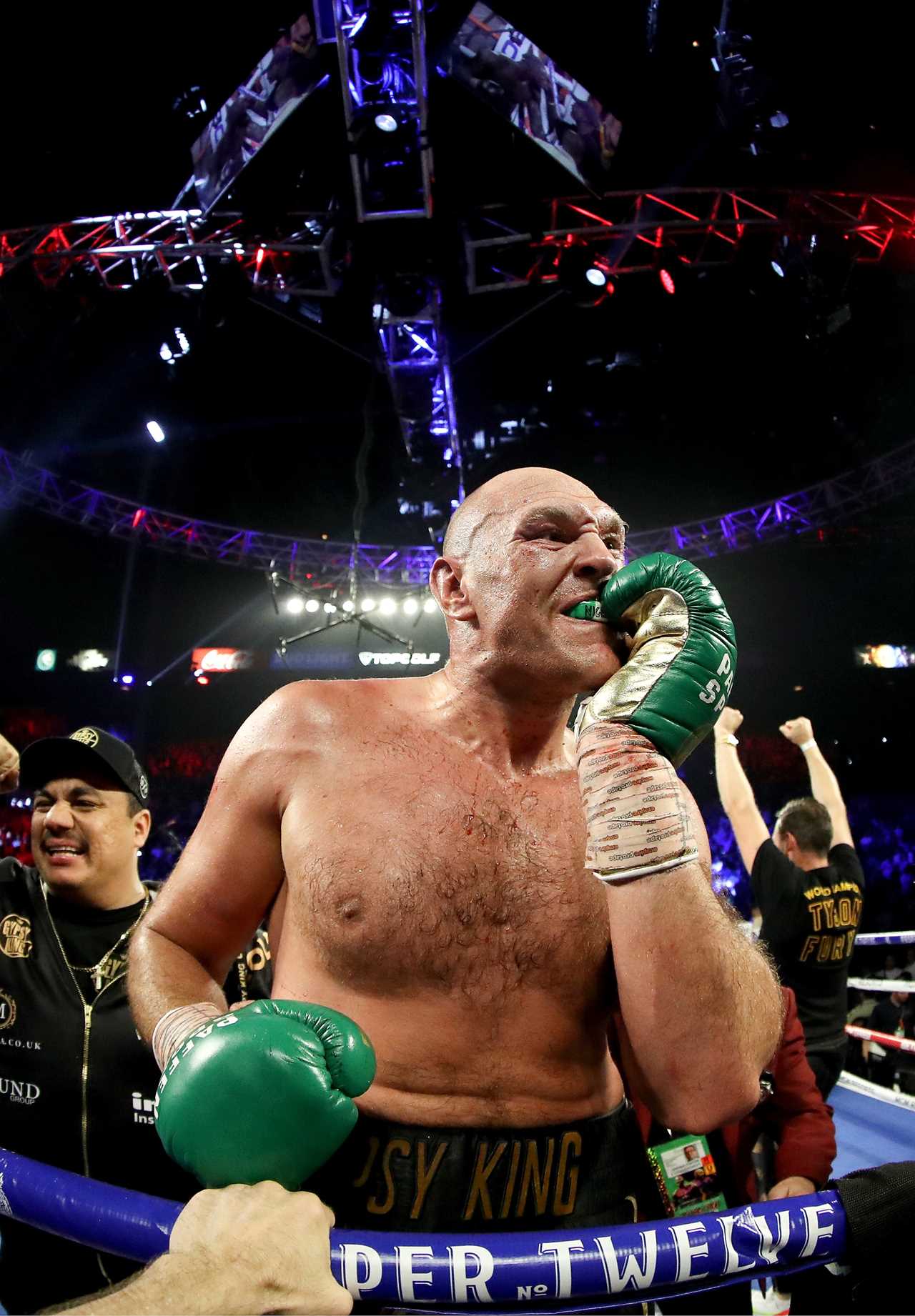 Tyson Fury arrives in Las Vegas to finish the Deontay Wilder Trilogy fight training camp. There are only three weeks left