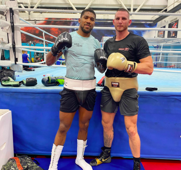 Anthony Joshua's sparring partners revealed Oleksandr Usyk's fight prediction and said that it was only a matter time before KO.