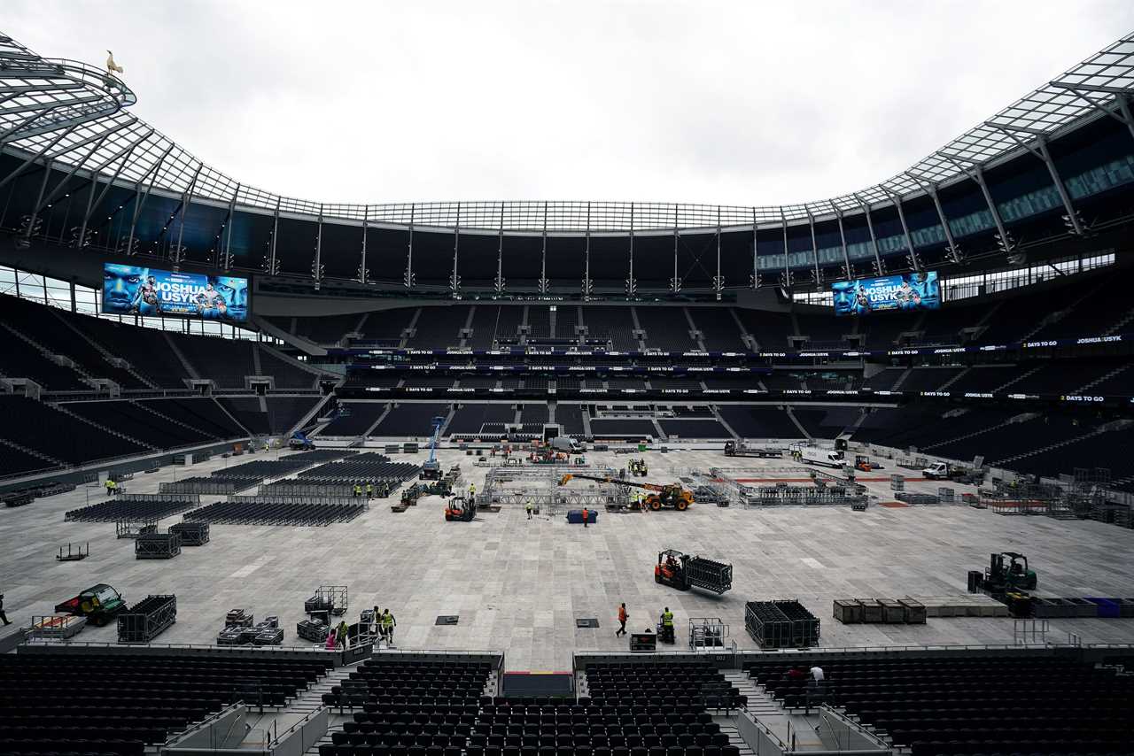 Tottenham Stadium transformed to host Anthony Joshua vs Oleksandr Uzyk. The pitch was covered and the ring began to take shape