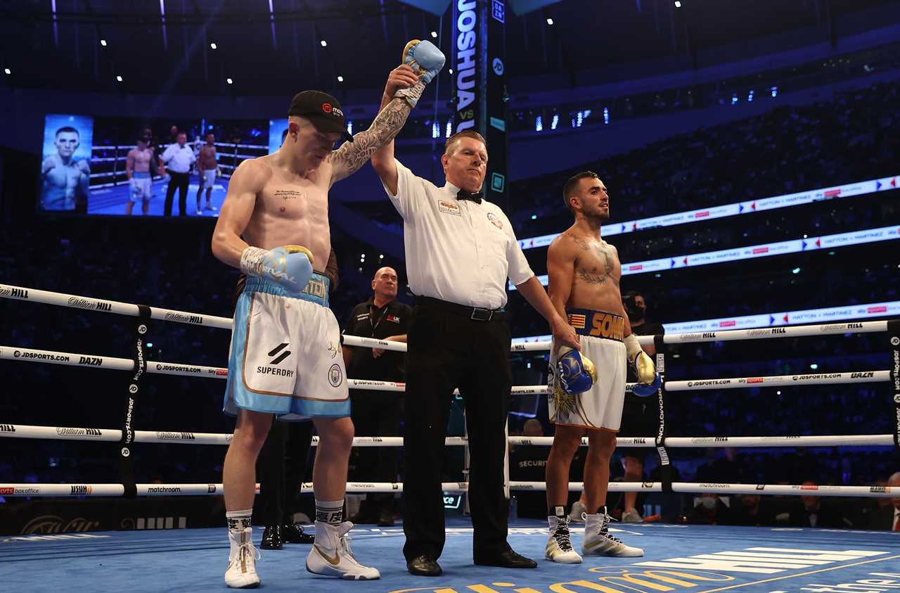 After Sonni Martinez's controversial decision by the judges on AJ undercard, Bookie will refund bets placed on Campbell Hatton fight