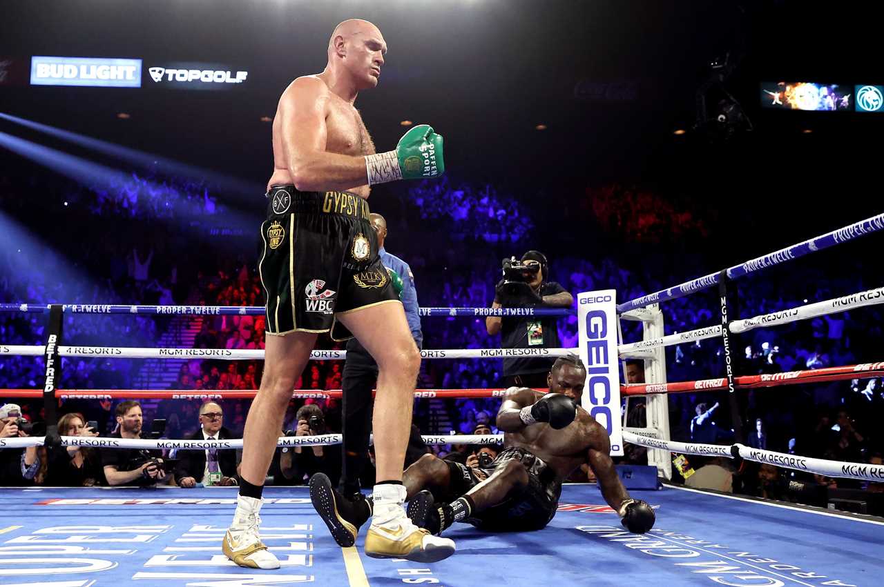 Watch Deontay wilder train for war in Tyson Fury trilogy, and watch as Malik Scott, trainer, tries to motivate exchampions