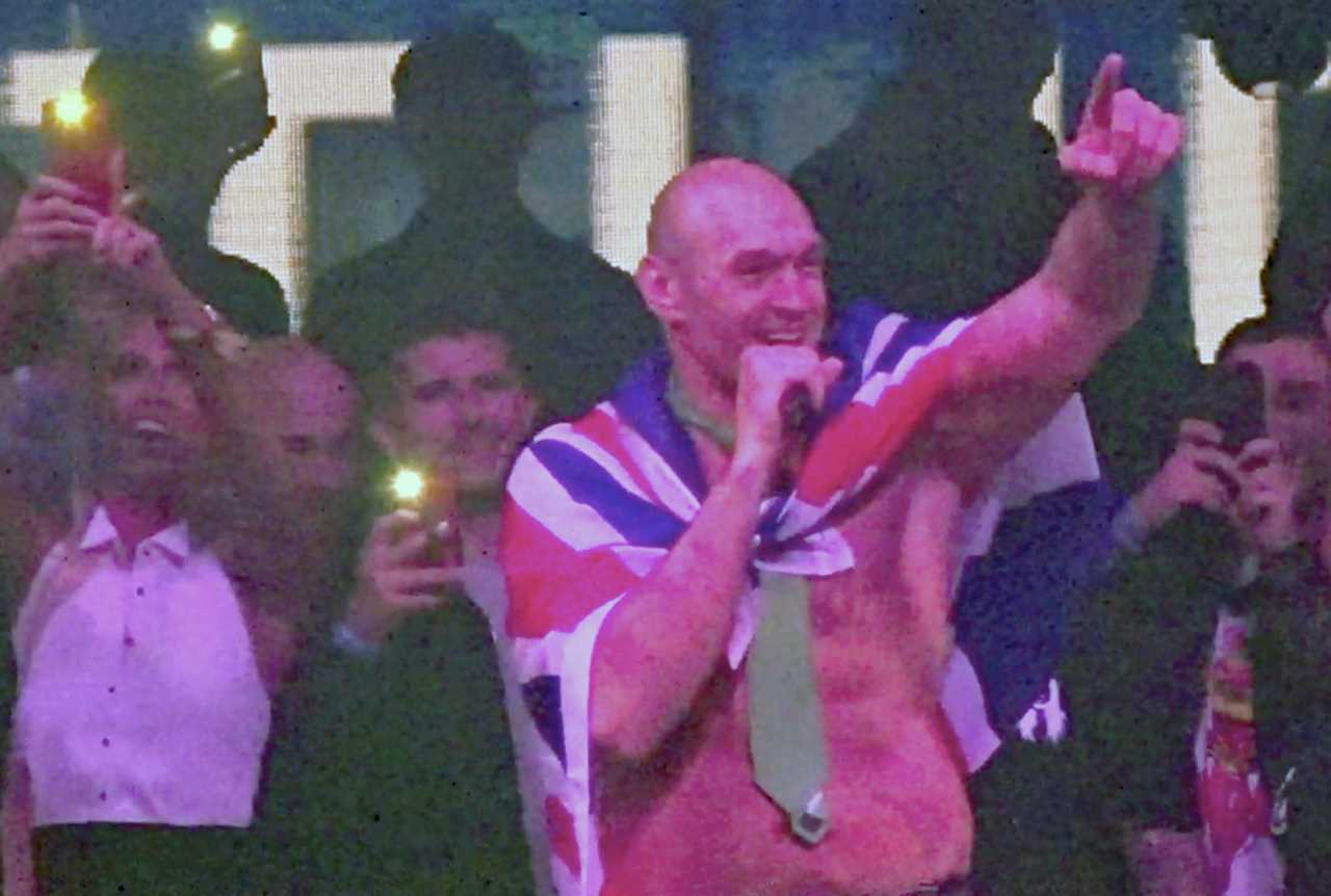 After Wilder's win, Tyson Fury hosted a Las Vegas afterparty with Tyson Fury and the 'hottest waitresses worldwide'.