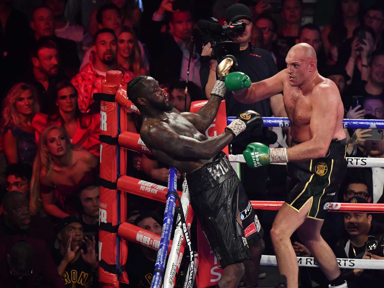 Tyson Fury in Las Vegas, despite masturbating EVEN times per day before 2020 Wilder (KO)