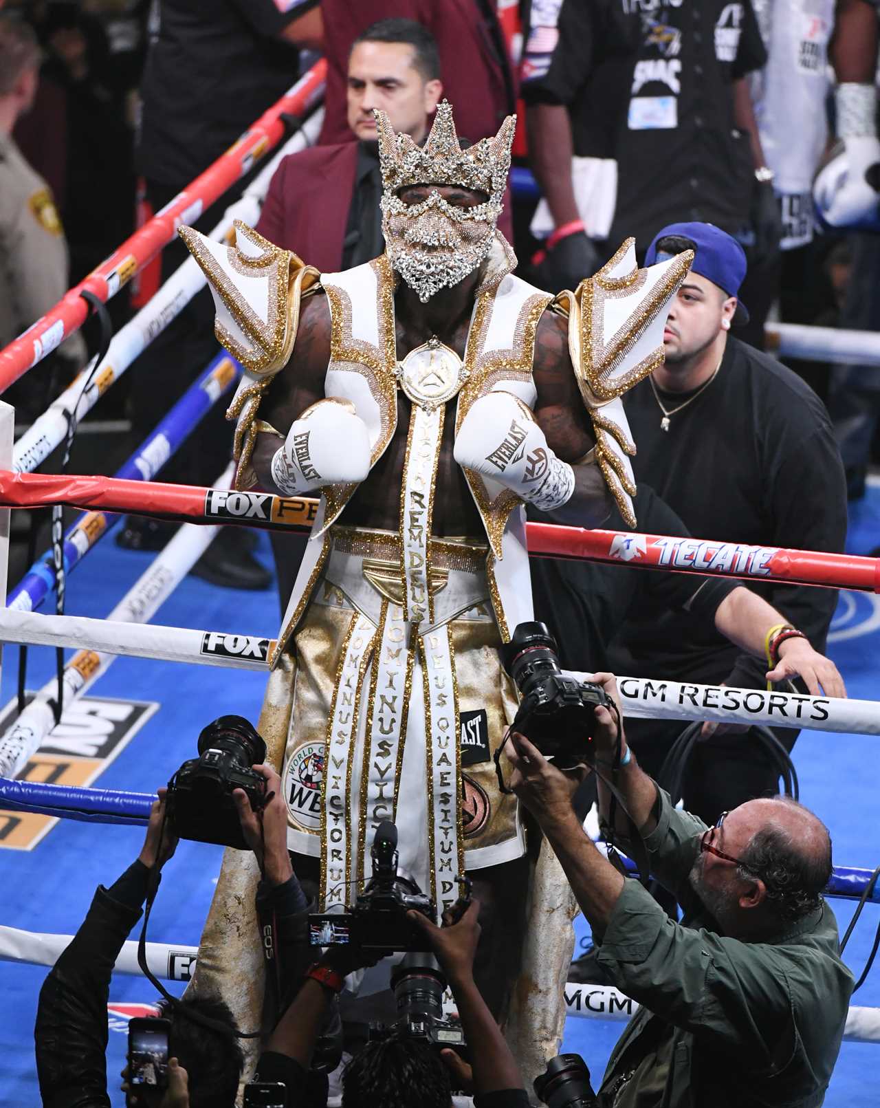 Deontay Wilder's walkout costume is revealed. It will be significantly lighter than the previous Fury fight after losses excuse.