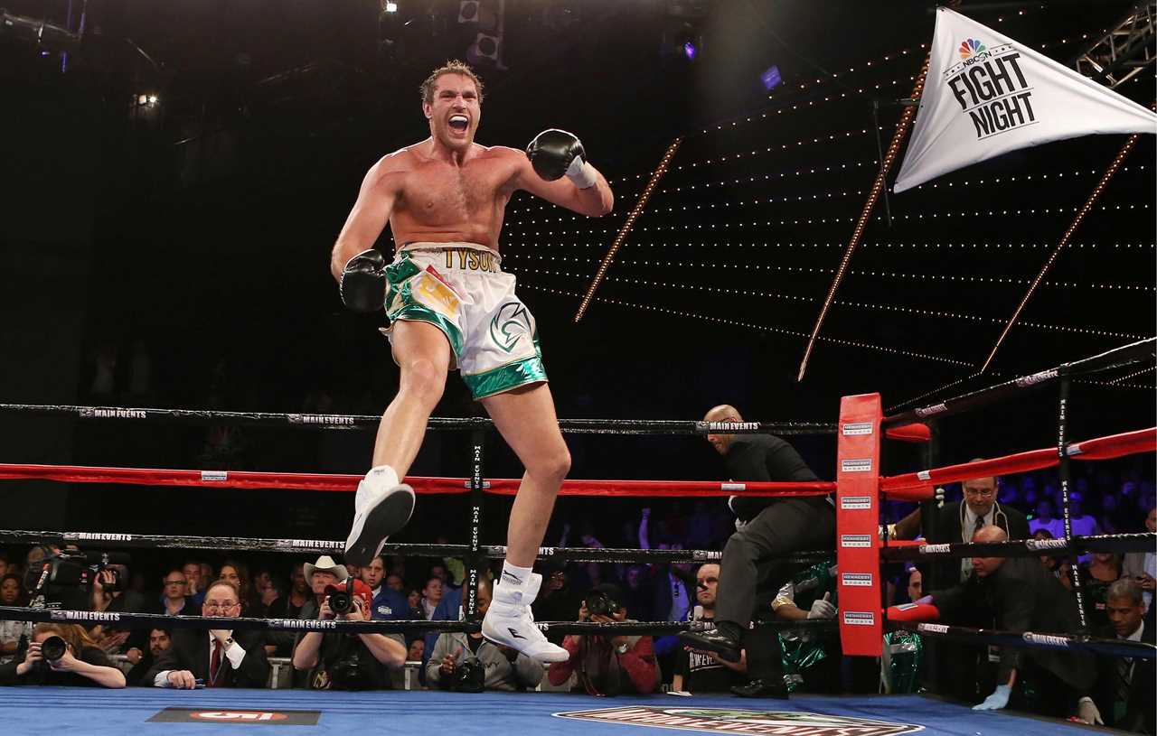 You can see that Tyson Fury was FLORED by Steve Cunningham just like Deontay Wilder. But he picked himself up to win