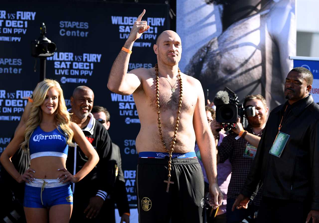 Deontay Wilder vs Tyson Fury 3 live stream: Watch how to watch and what fighters weighed in last time