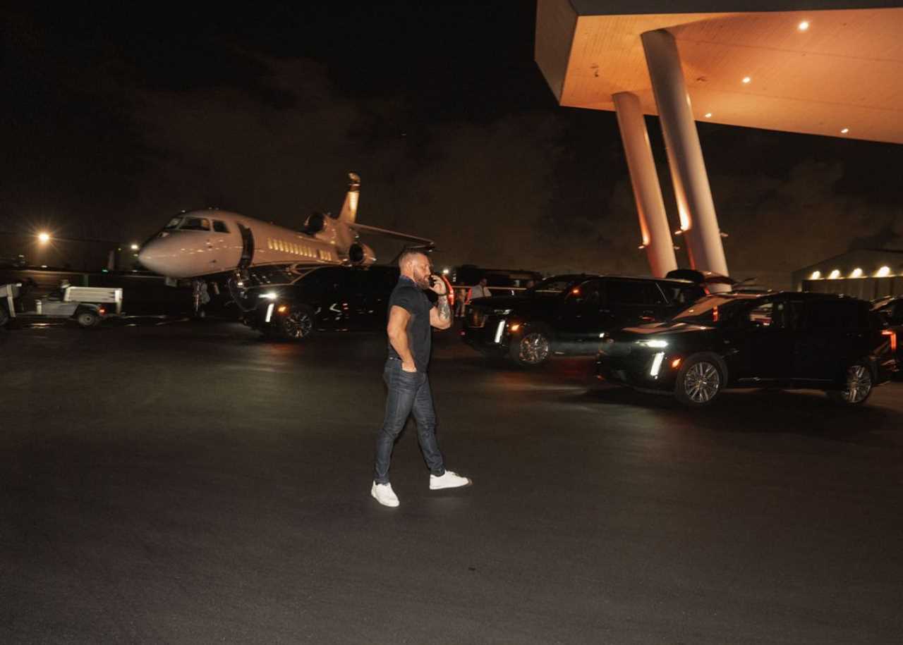 Conor McGregor takes Dee Devlin, his children and their families to Rome by private jet. UFC star leaves Miami for Europe.
