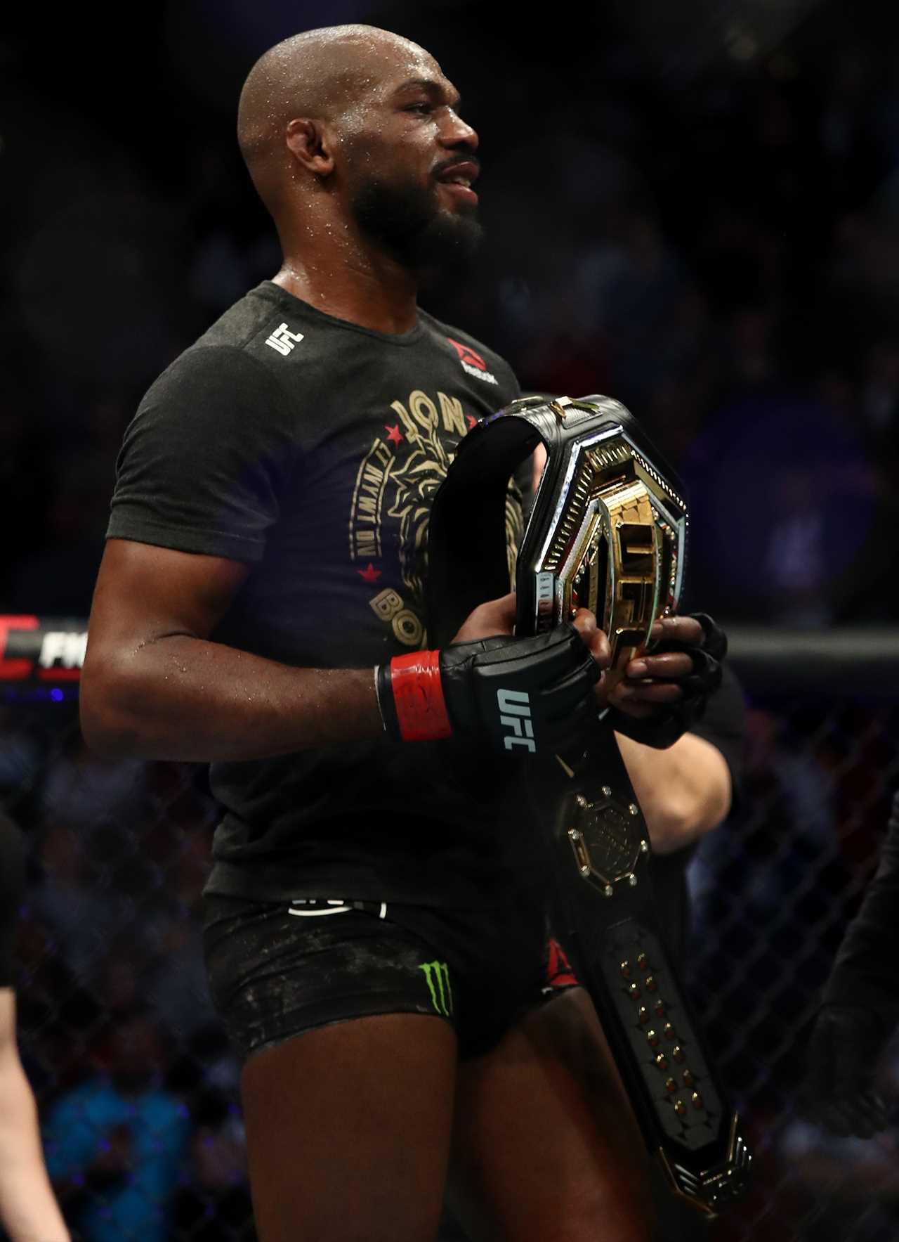 Richard Schaefer, Jon Jones' advisor, agreed to fight for the UFC heavyweight title before Vegas arrest