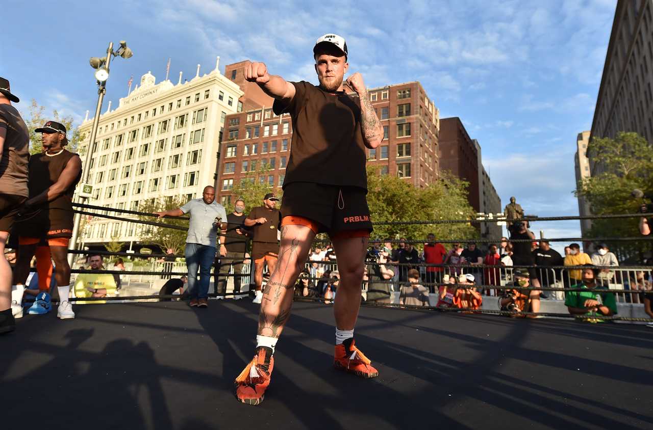 After months of negotiations between celeb fighting rivals, Jake Paul and Tommy Fury are set to fight in Miami on December 18.
