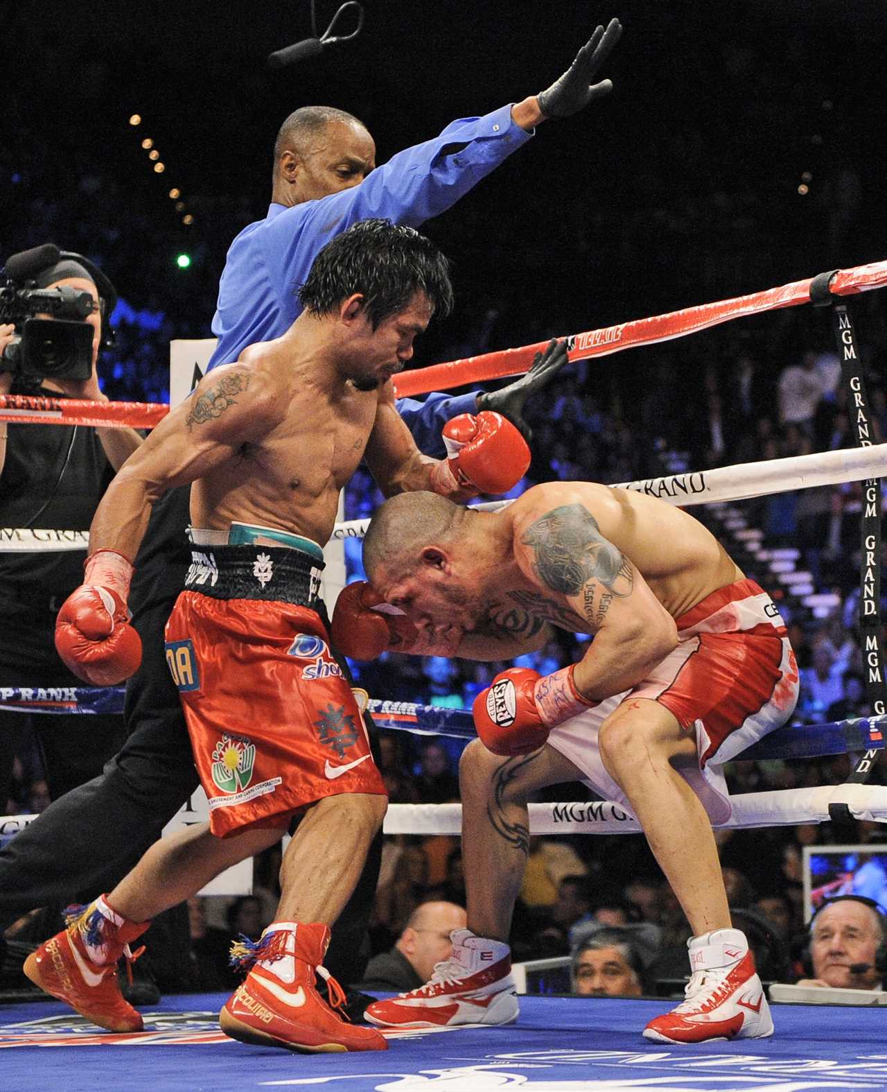 Freddie Roach reveals five of his favorite Manny Pacquiao wins, including the brutal Ricky Hatton KO as well as his first-ever World Title
