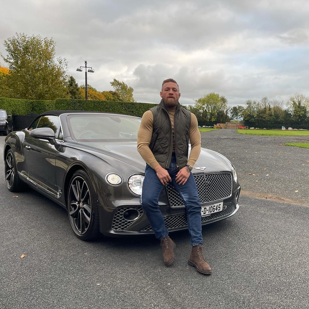 Conor McGregor displays PS170,000 Bentley when he arrives at his Dublin bar.
