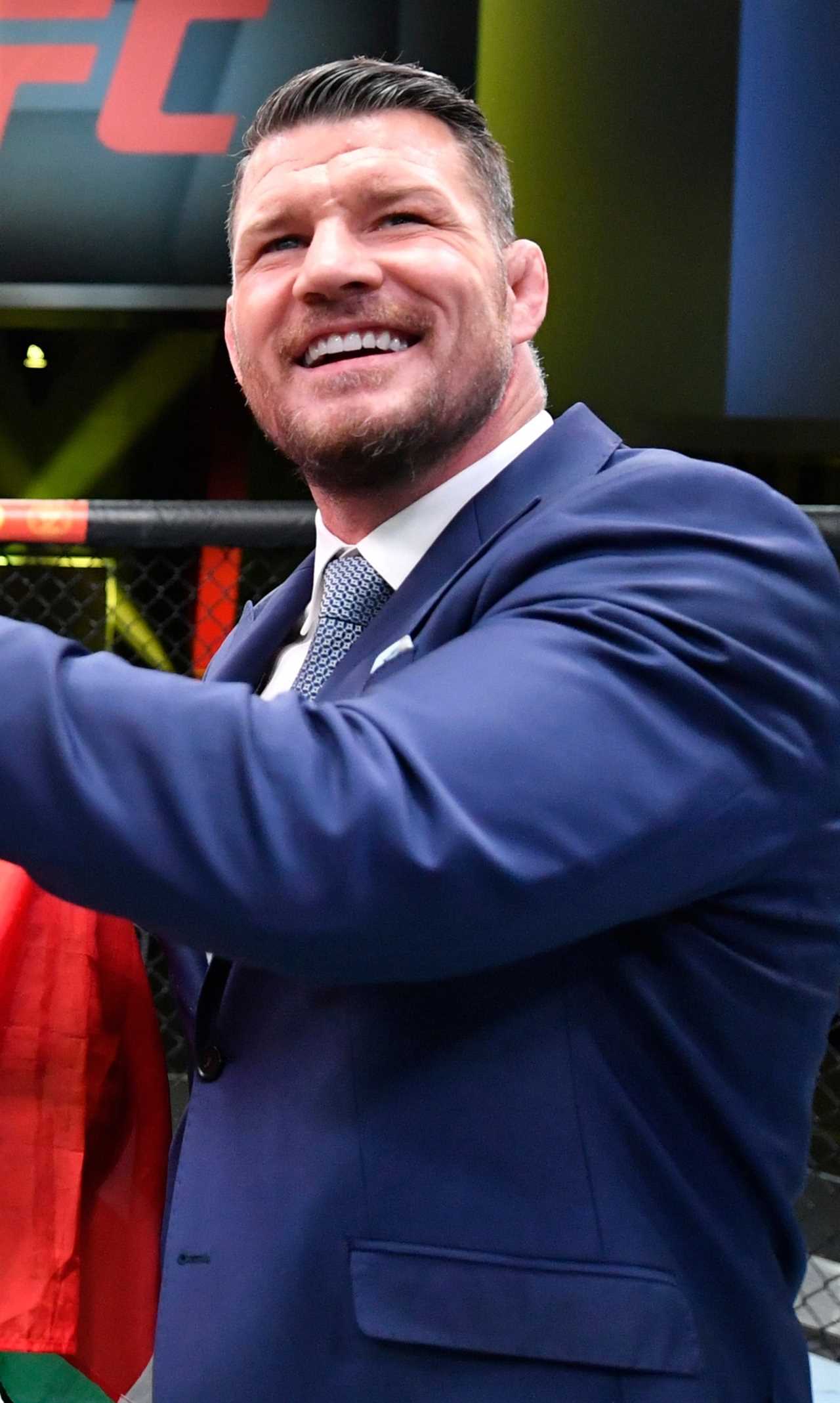 He's bigger - Jake Paul is favored to defeat Tommy Fury. UFC legend Michael Bisping breaks down the fight where YouTuber wins