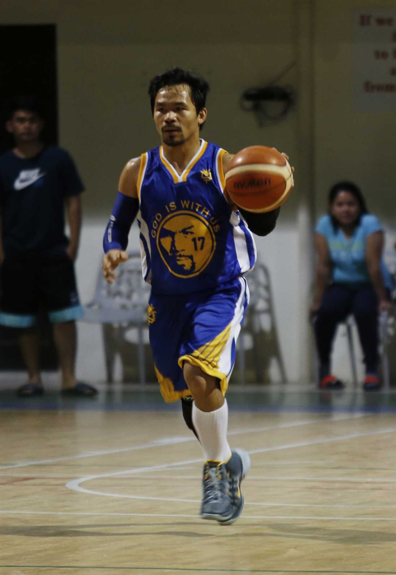 Floyd Mayweather will rematch Manny Pacquiao, his boxing rival in Las Vegas in December...on a basketball court for charity