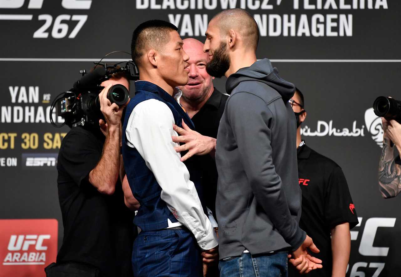 Conor McGregor's wild antics in UFC Octagon make him 'impossible for respect', says Khamzat Chimaev