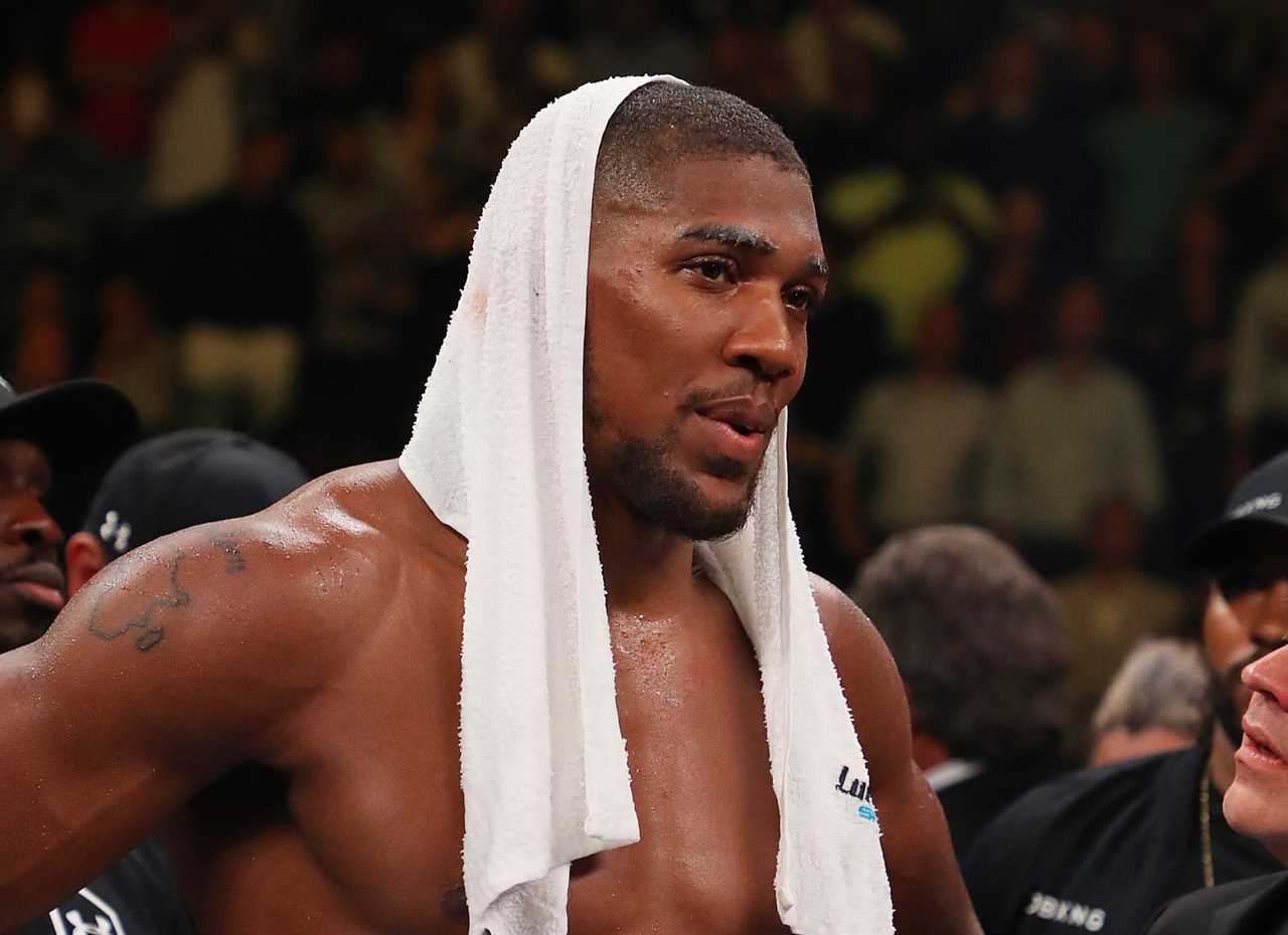 Mike Tyson thinks Anthony Joshua is a'recipe to disaster' if Tyson Fury confronts him. His punches are clear
