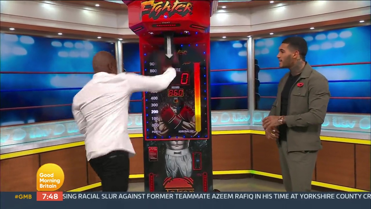Conor Benn and Nigel Benn fight on the punch machine. They get exactly the same score, despite their 32-year age gap