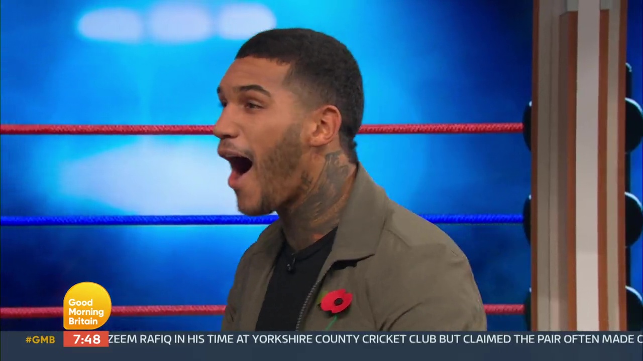 Conor Benn and Nigel Benn fight on the punch machine. They get exactly the same score, despite their 32-year age gap