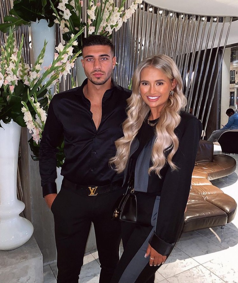 Tommy Fury misses Jake Paul's press conference because of a family emergency. A rival pays respect for Love Island star.