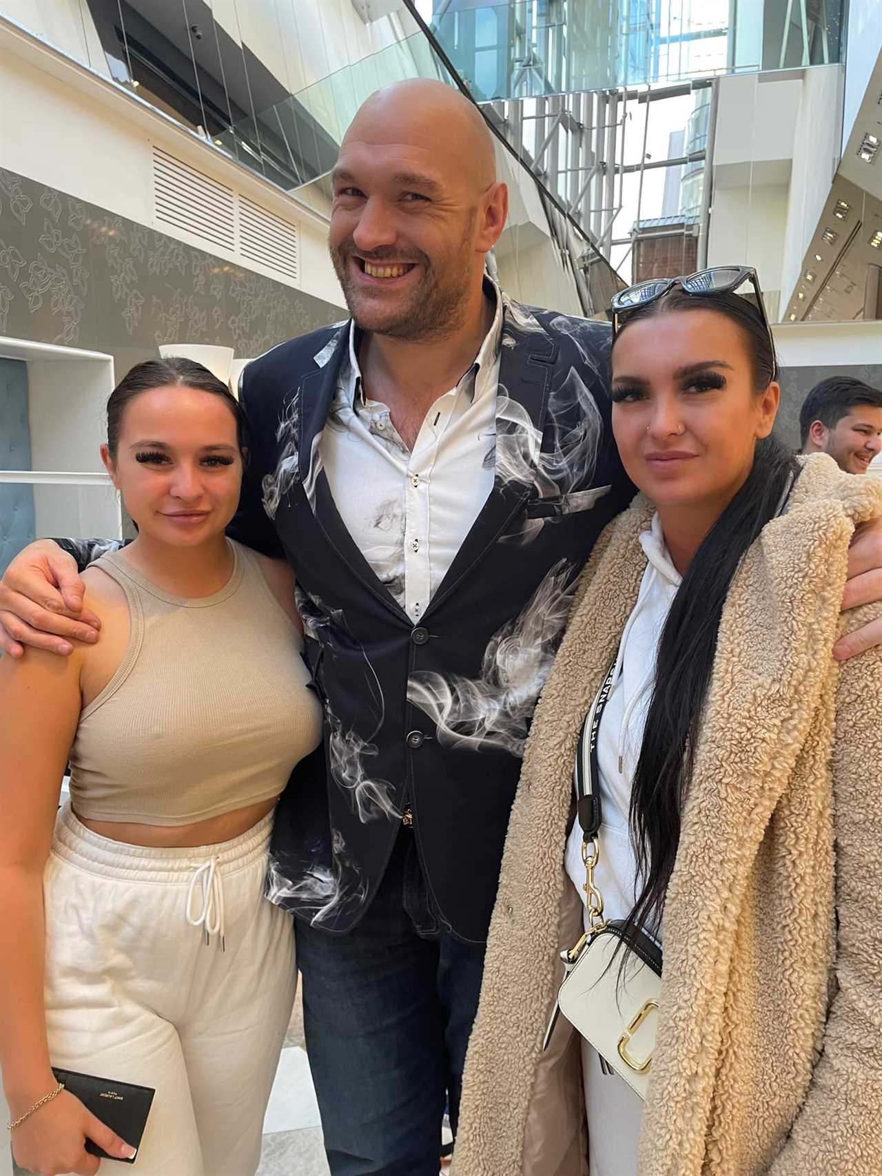 After taking two women on an eight-hour booze bender, Tyson Fury enjoyed a romantic date night with Parisian wife.