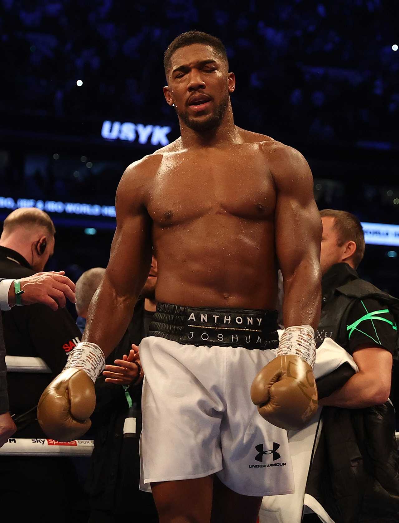 John Fury praises Anthony Joshua's heart, and tells him that he will'stick with' his son Tyson after receiving a 'heartwarming training offer.