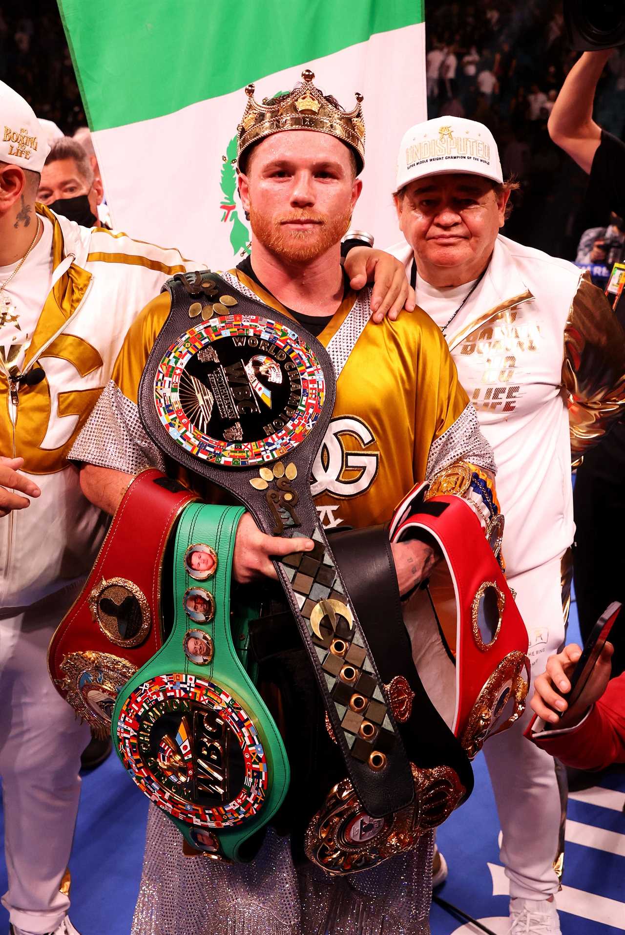 Canelo Alvarez gets green light from WBC to move up to CRUISERWEIGHT and fight champ Ilunga Makabu for FIFTH title
