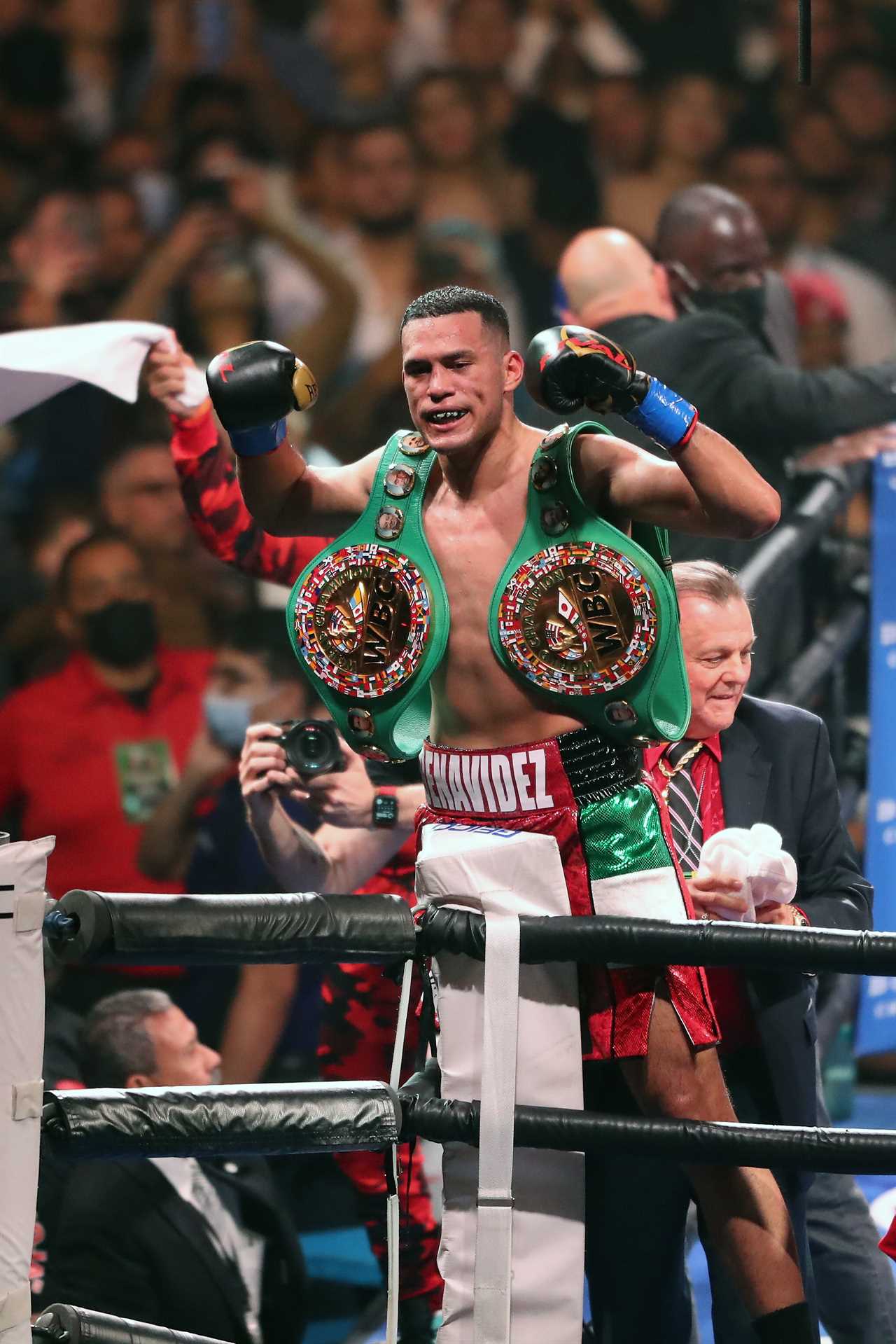 That's a good challenge - Floyd Mayweather calls David Benavidez an old foe and reunites with Canelo his coach