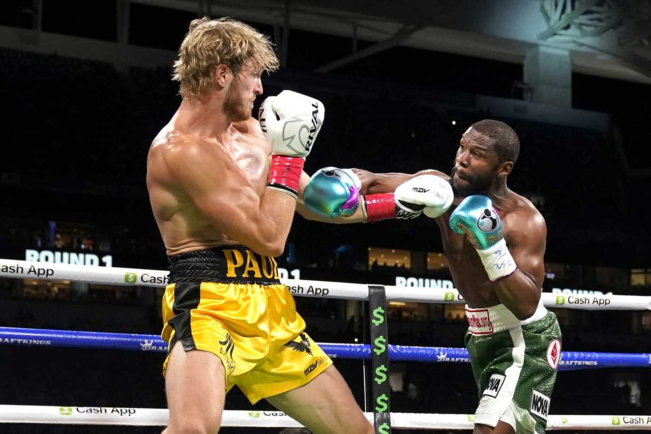 Floyd Mayweather runs 2 miles in 12 minutes, after a boxing legend suggested an exhibition fight